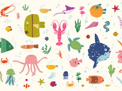Colorful underwater-themed wallpaper with smiling sea creatures like fish, crabs, and octopuses, designed for children’s rooms.